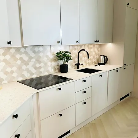 And Spacious For 5 With Sauna Lägenhet